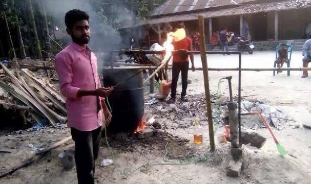 পরিত্যক্ত পলিথিন ও প্লাস্টিক পুড়িয়ে পেট্রোল, ডিজেল ও গ্যাস তৈরি