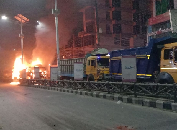 সিলেট নগরীতে বেপরোয়া ট্রাক কেড়ে নিলো ২ জনের প্রাণ