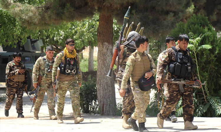 তালেবান ভয়ে তাজিকিস্তানে পালাচ্ছে আফগান সেনারা