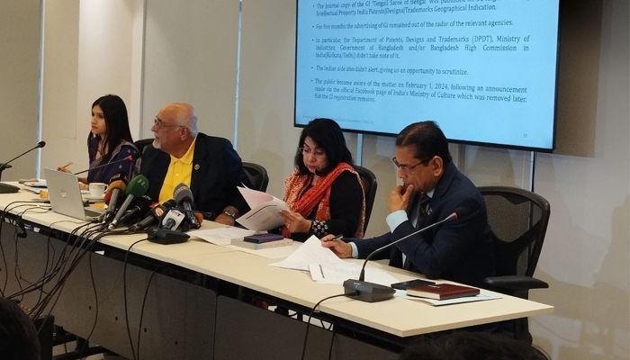 টাঙ্গাইল শাড়ির জিআই স্বীকৃতি পেতে তথ্যের অপব্যবহার করেছে ভারত: দেবপ্রিয়