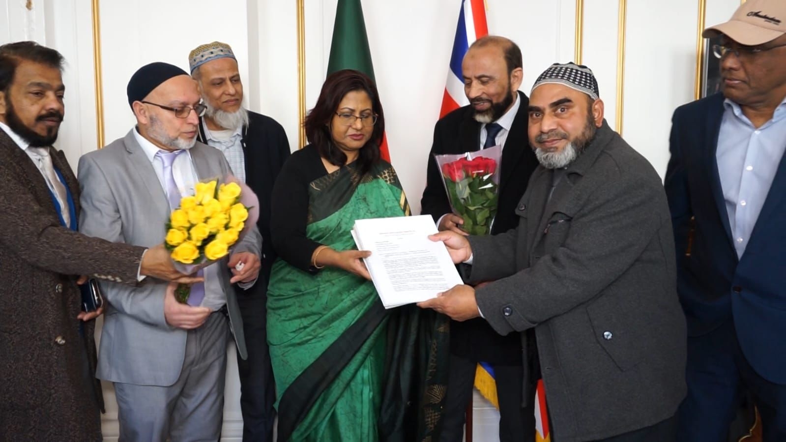 জালালাবাদ প্রদেশ বাস্তবায়নের দাবিতে বাংলাদেশ হাইকমিশনার লন্ডনের মাধ্যমে প্রধান উপদেষ্টাকে স্বারকলিপি প্রদান  