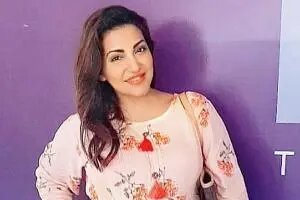 নবীনাকে অন্তর্বাস পরে সামনে বসতে বলেছিলেন পরিচালক 