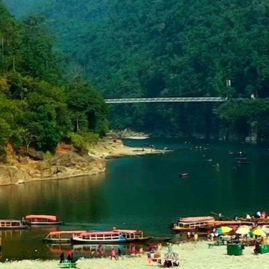 মেঘালয়ের ডাউকির সেতুর সাথে জড়িয়ে আছে সিলেটের দুই কৃতি সন্তানের নাম