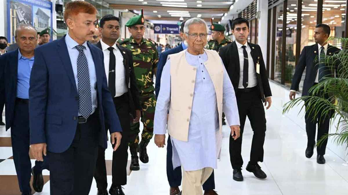 রোমে পৌঁছেছেন প্রধান উপদেষ্টা