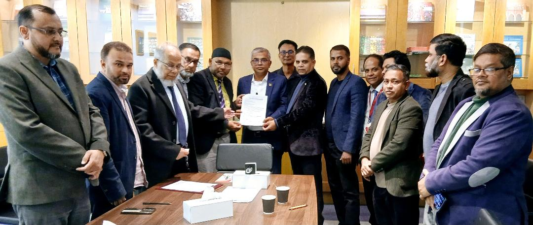 প্রবাসীদের ভোটাধিকারের দাবিতে নর্থ ইংল্যান্ড বাংলাদেশী টিভি রিপোর্টাস এসোসিয়েশন নেবট্রা (NEBTRA) এর স্মারকলিপি প্রদান