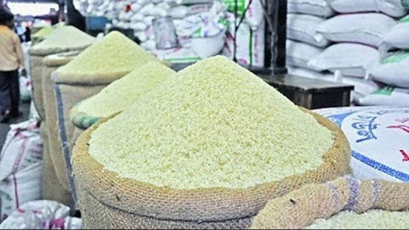 পাইকারি বাজারে কমলেও খুচরায় কমেনি চালের দাম