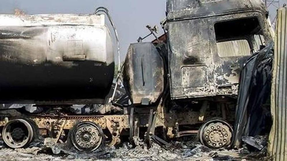 নাইজেরিয়ায় জ্বালানি ট্যাঙ্কারে ভয়াবহ বিস্ফোরণ, নিহত ৩৮