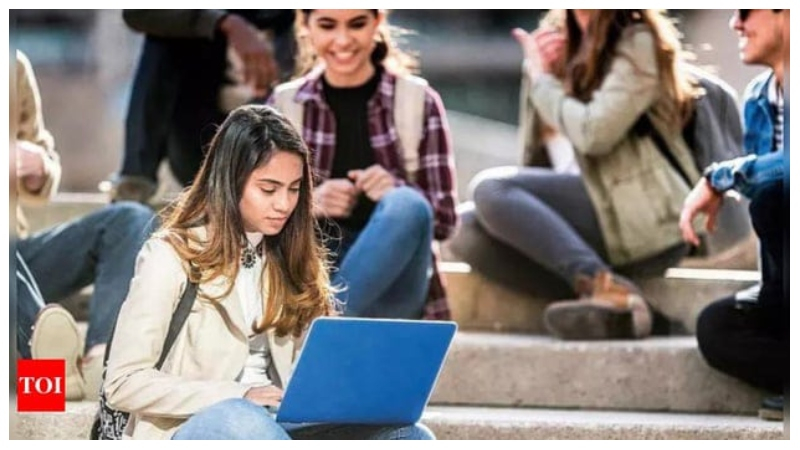 কানাডায় ভারতীয় শিক্ষার্থীদের ভিসা বাতিলের হার বেড়ে ৭৪%