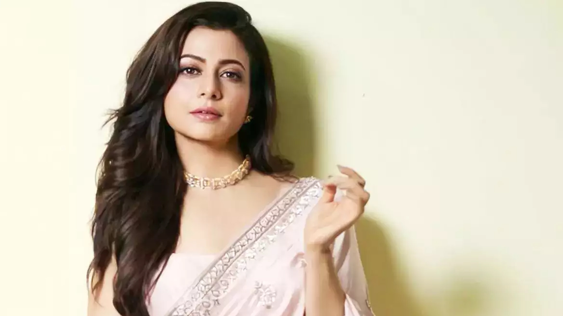 বড়দিনে হত্যা রহস্যের কিনারা করবেন কোয়েল!