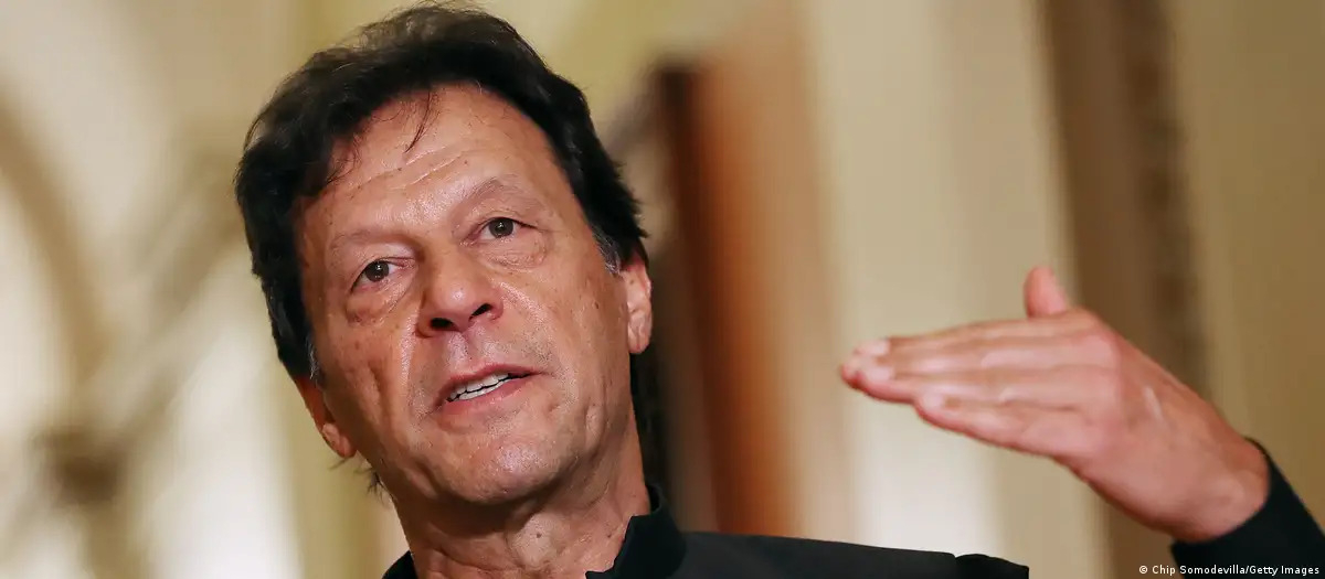 ইমরান খানের খোঁজ না মেলায় পাকিস্তানজুড়ে উত্তেজনা