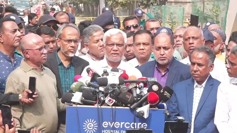 ডাক্তারদের চিকিৎসা গ্রহণ করতে পারছেন খালেদা জিয়া: ডা. জাহিদ