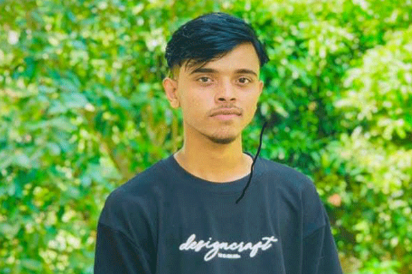  মোবাইলের কিস্তির ৫০০ টাকা নিয়ে অপমান, বিষপানে যুবকের মৃত্যু