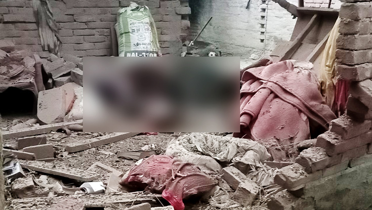 চাঁপাইনবাবগঞ্জে ককটেল বানানোর সময় বিস্ফোরণে নিহত ২, আহত ৩