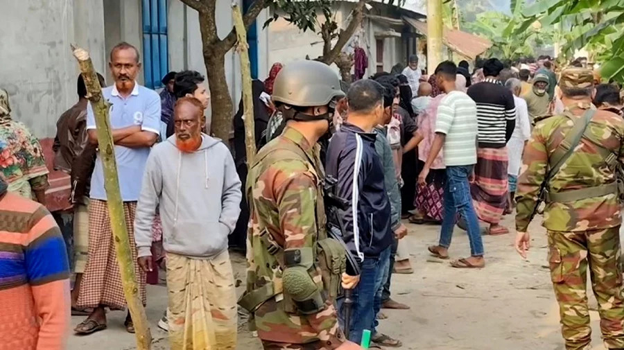 নড়াইলে আধিপত্য বিস্তার নিয়ে প্রতিপক্ষের হামলায় নিহত ৪