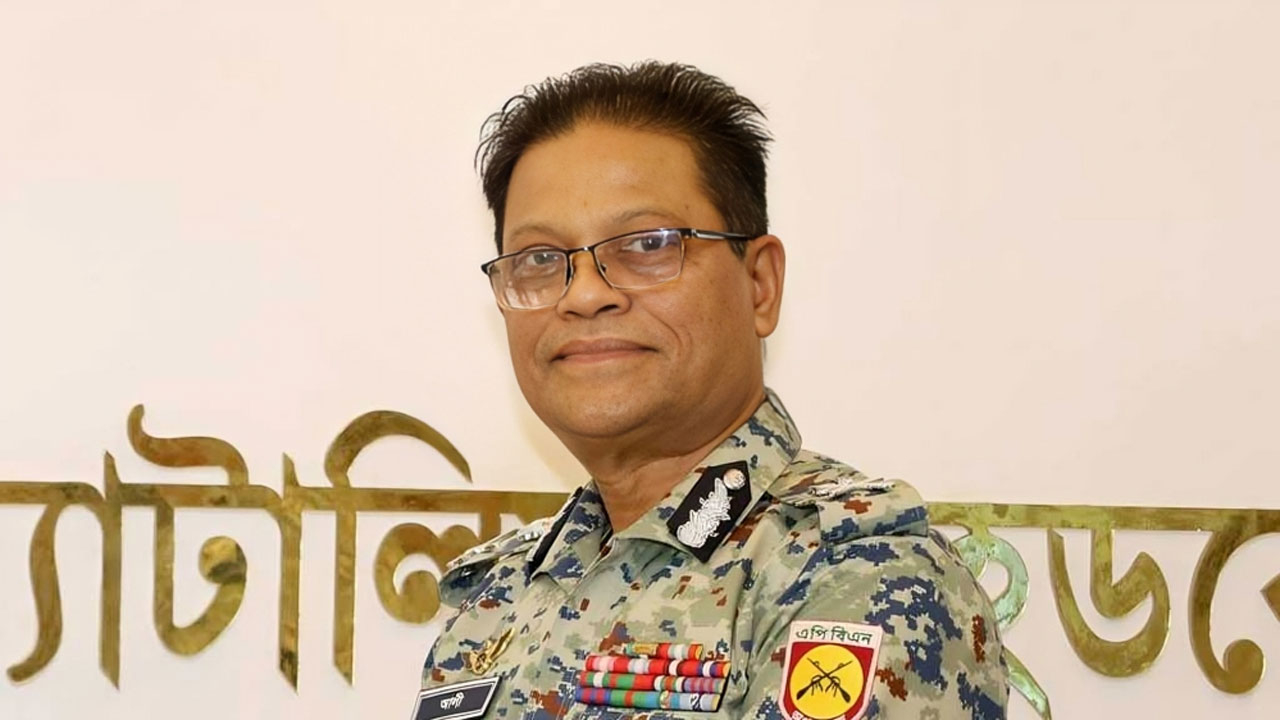 পুলিশের নতুন আইজিপি মো. আলী হোসেন ফকির