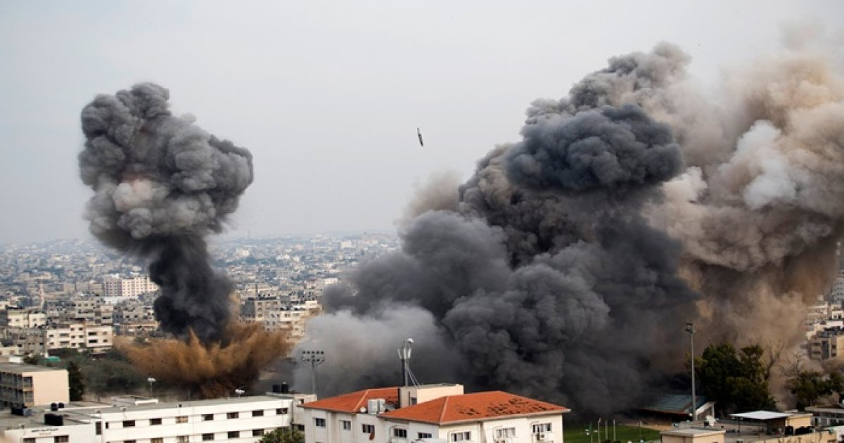 তেল আবিবে দফায় দফায় বিস্ফোরণ