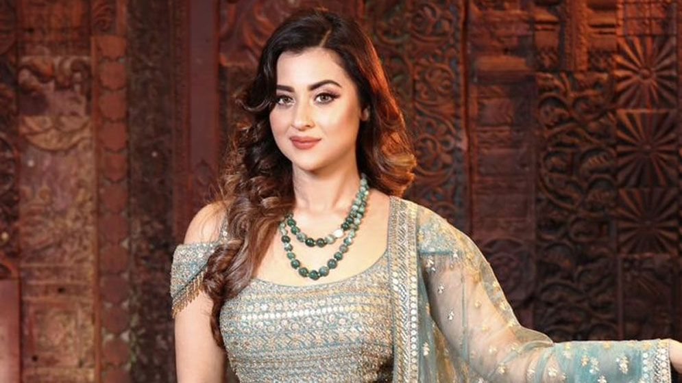 এবার গান শোনাবেন চিত্রনায়িকা বুবলী