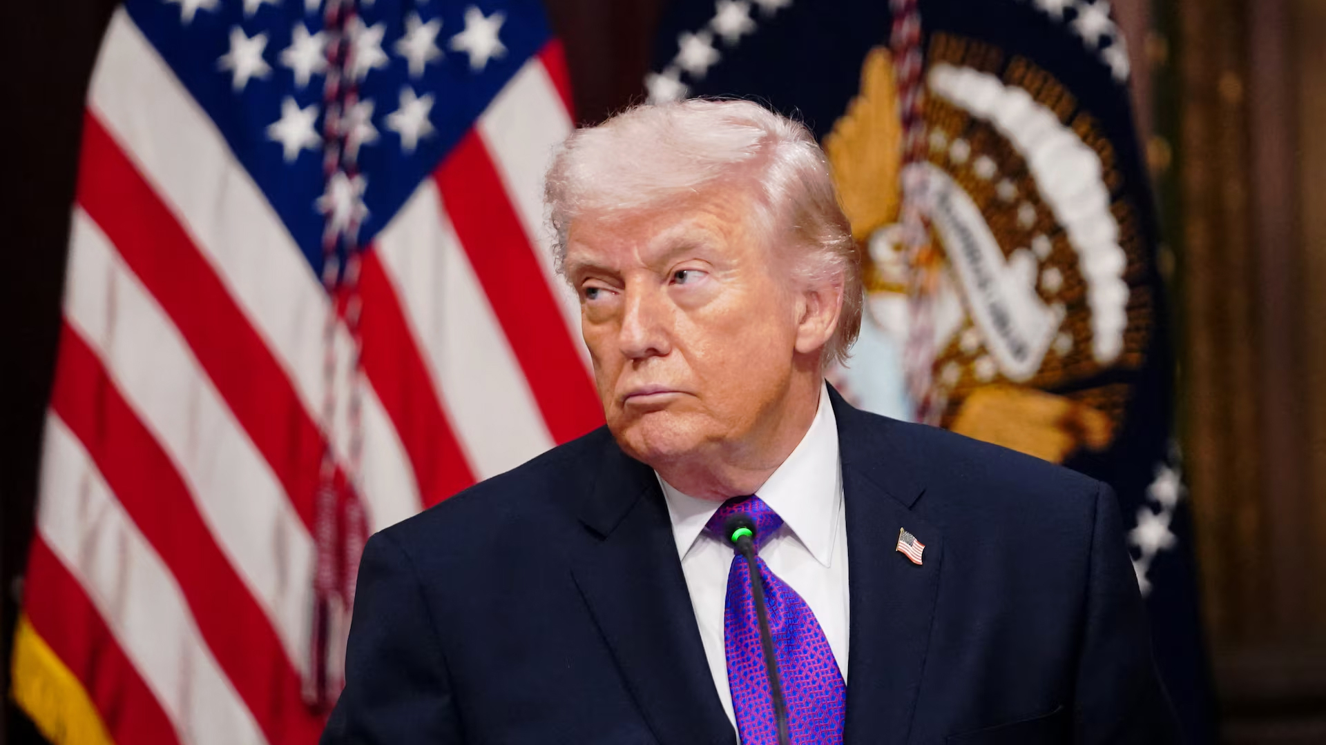 পদত্যাগের দাবি ওঠার পরেই কি  যুদ্ধবিরতিতে সম্মত হয়েছেন ট্রাম্প?