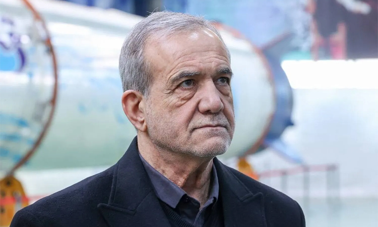 যুক্তরাষ্ট্র ‘স্বৈরতন্ত্র’ পরিত্যাগ করলে চুক্তি হতে পারে : পেজেশকিয়ান