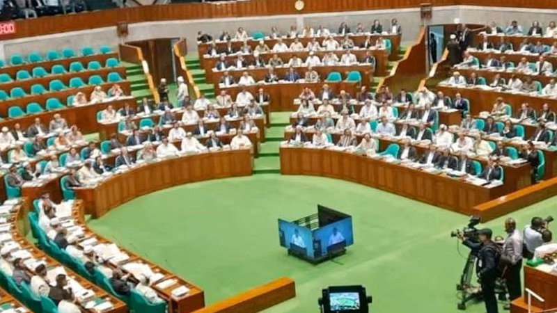 ২০৩৪ সালের মধ্যে ট্রিলিয়ন ডলারের অর্থনীতি হতে চায় বাংলাদেশ