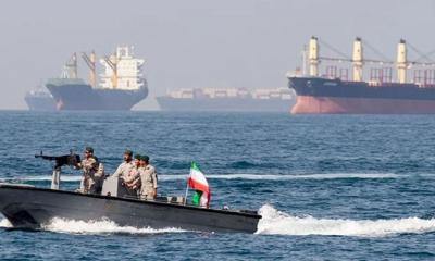 যুক্তরাষ্ট্র অবরোধ না তোলা পর্যন্ত হরমুজ বন্ধ থাকবে