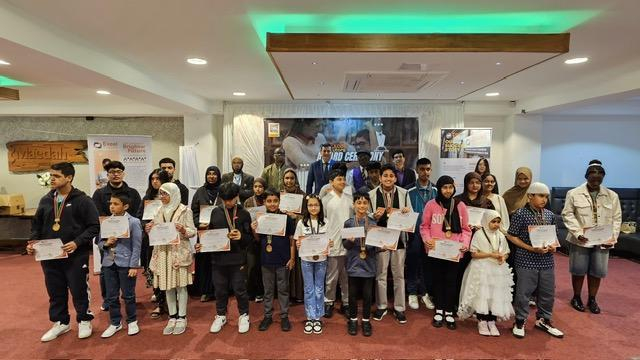 বর্ণাঢ্য আয়োজনে এক্সেল টিউটরের এ্যাওয়ার্ড শিরোমণি অনুষ্ঠিত