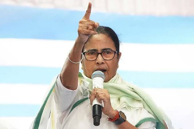 ‘কাকে দিয়ে খুন করিয়েছিলেন? কার কার নাম বেরিয়ে ছিল? সবটাই জানি’