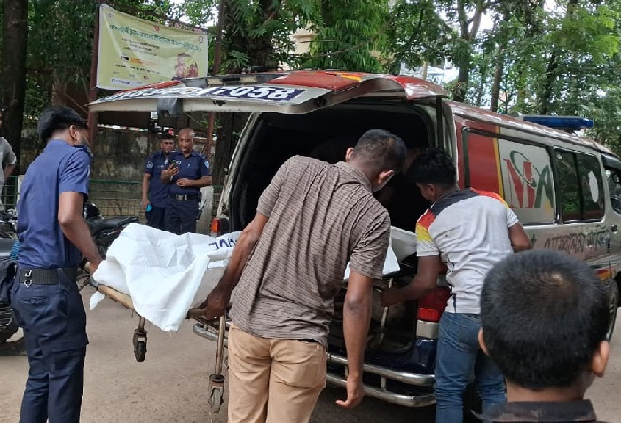  গোয়াইনঘাটে মেয়েকে ‘উত্ত্যক্ত করায়’ প্রতিবেশীর ঘুষিতে যুবকের মৃত্যু