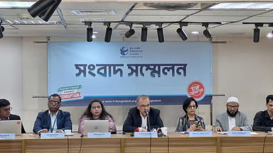 সরকারের প্রথম ১০০ দিনে ৬০৫ হত্যাকাণ্ড, ২০৯ ধর্ষণের ঘটনা: টিআইবি