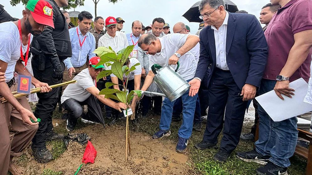 দেশব্যাপী ২৫ কোটি বৃক্ষরোপণ কর্মসূচির উদ্বোধন করলেন প্রধানমন্ত্রী