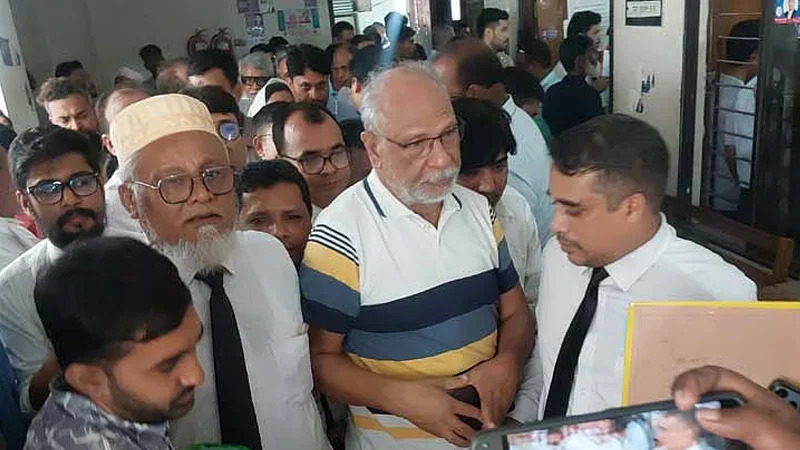 সাবেক মন্ত্রী লতিফ সিদ্দিকী গ্রেপ্তার