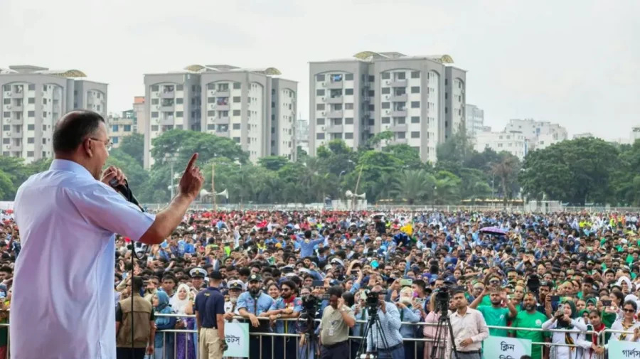 দেশ পুনর্গঠনে তরুণদের এগিয়ে আসার আহ্বান প্রধানমন্ত্রীর