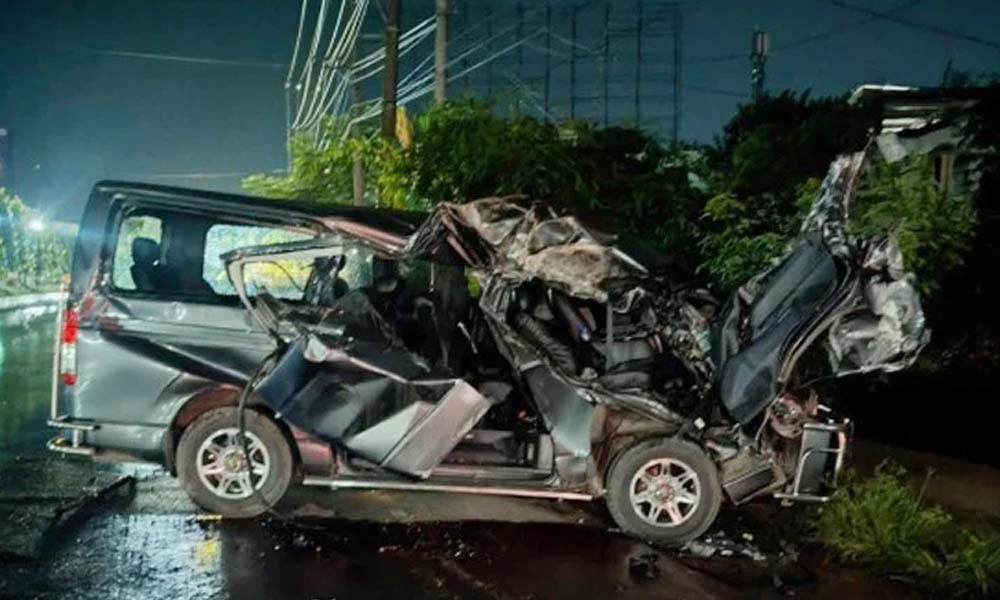 চট্টগ্রামে বিয়ের অনুষ্ঠান শেষে ফেরার পথে সড়ক দুর্ঘটনায় নিহত ৪