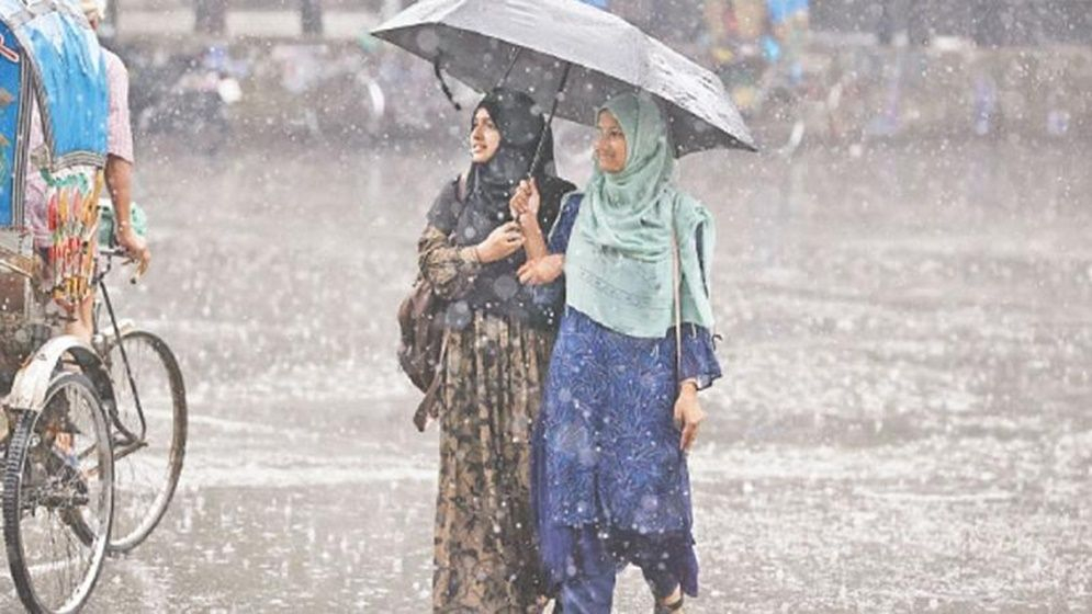 দেশের ৮টি বিভাগে বৃষ্টির আভাস, বাড়বে গরমও