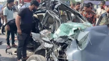 বাস ও প্রাইভেট কারের সংঘর্ষে মুন্সীগঞ্জে নিহত চার