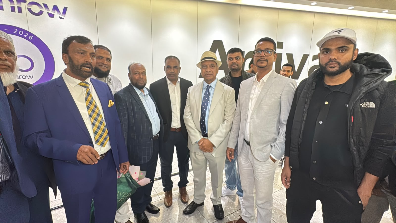 লন্ডন হিথ্রো বিমানবন্দরে নেতাকর্মী ও এলাকাবাসীর ভালোবাসায় সিক্ত সংসদীয় কমিটির সভাপতি কলিম উদ্দিন আহমদ মিলন