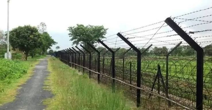 কুমিল্লা সীমান্ত থেকে দুই পুলিশ সদস্যকে ধরে নিয়ে গেল বিএসএফ