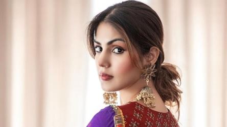 কারাগারের কষ্টের কথা সামনে আনলেন রিয়া