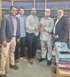 প্রফেসর আব্দুল হান্নানের সাথে সলিসিটার মোহাম্মদ আবুল কালামের সৌজন্য সাক্ষাৎ