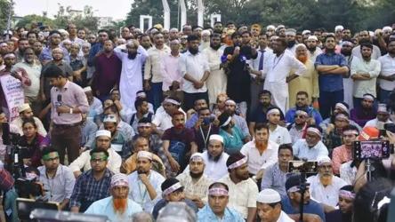 প্রজ্ঞাপন প্রত্যাখ্যান, আন্দোলন চালিয়ে যাওয়ার ঘোষণা শিক্ষকদের