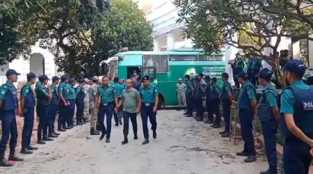 বাংলাদেশে সামরিক কর্মকর্তাদের বিচার: ভবিষ্যতের জন্য শিক্ষণীয় পাঠ