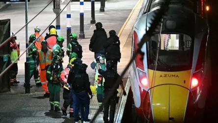 ব্রিটেনের ক্যাম্ব্রিজশায়ারে চলন্ত ট্রেনে ছুরি হামলা, গুরুতর আহত ৯