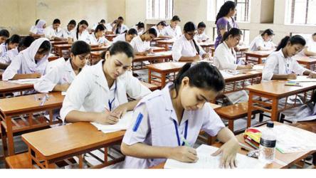 এইচএসসির নির্বাচনী পরীক্ষা ‘আপাতত’ নয়, চলবে নিয়মিত ক্লাস