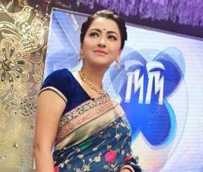 রাজনৈতিক ব্যস্ততায় দৌড়ে বেড়াচ্ছেন ‘দিদি নং ১’