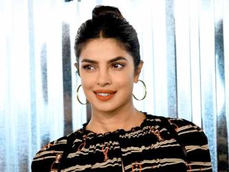 আসল রাজনীতিটা বুঝতে শিখলাম পরে: প্রিয়াঙ্কা চোপড়া