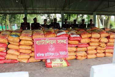 সিলেটের কানাইঘাট ও জকিগঞ্জ সীমান্তে পৃথক অভিযানে ৭০ লক্ষ টাকার ভারতীয় জিরা ও মহিষ জব্দ করেছে বিজিবি