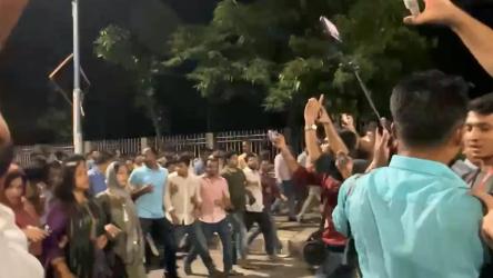 শাহবাগে ছাত্রদল-ছাত্রশিবিরের মধ্যে উত্তেজনা, রাকিব-সাদিক মুখোমুখি