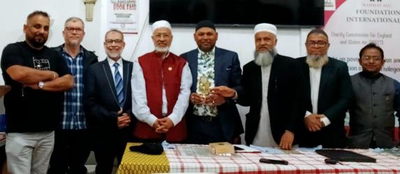 সাংবাদিক এম জি কিবরিয়াকে আর এ ফাউন্ডেশন এর সম্মাননা প্রদান