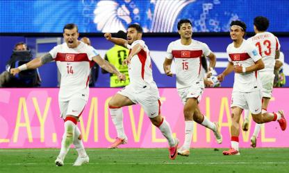 যুক্তরাষ্ট্রকে হারিয়েও বিশ্বকাপ থেকে বিদায় তুরস্কের
