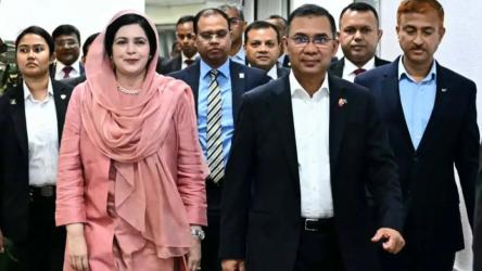 ৬ দিনের বিদেশ সফর শেষে দেশে ফিরলেন প্রধানমন্ত্রী